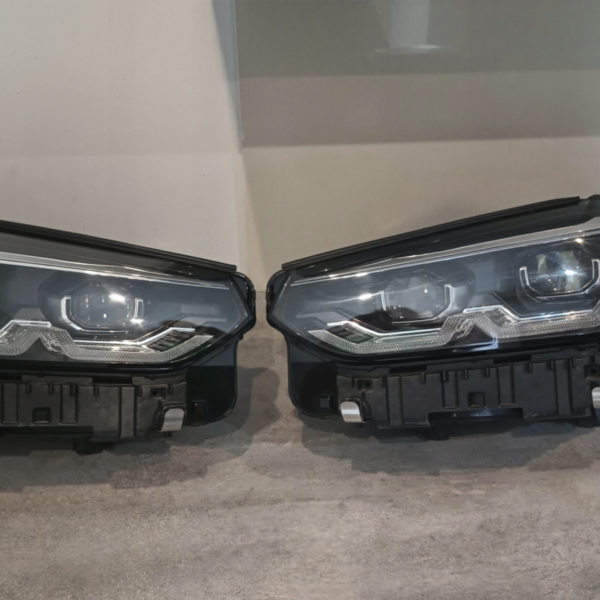 BMW LED Headlight Set - AMG CAR PARTS SHOP