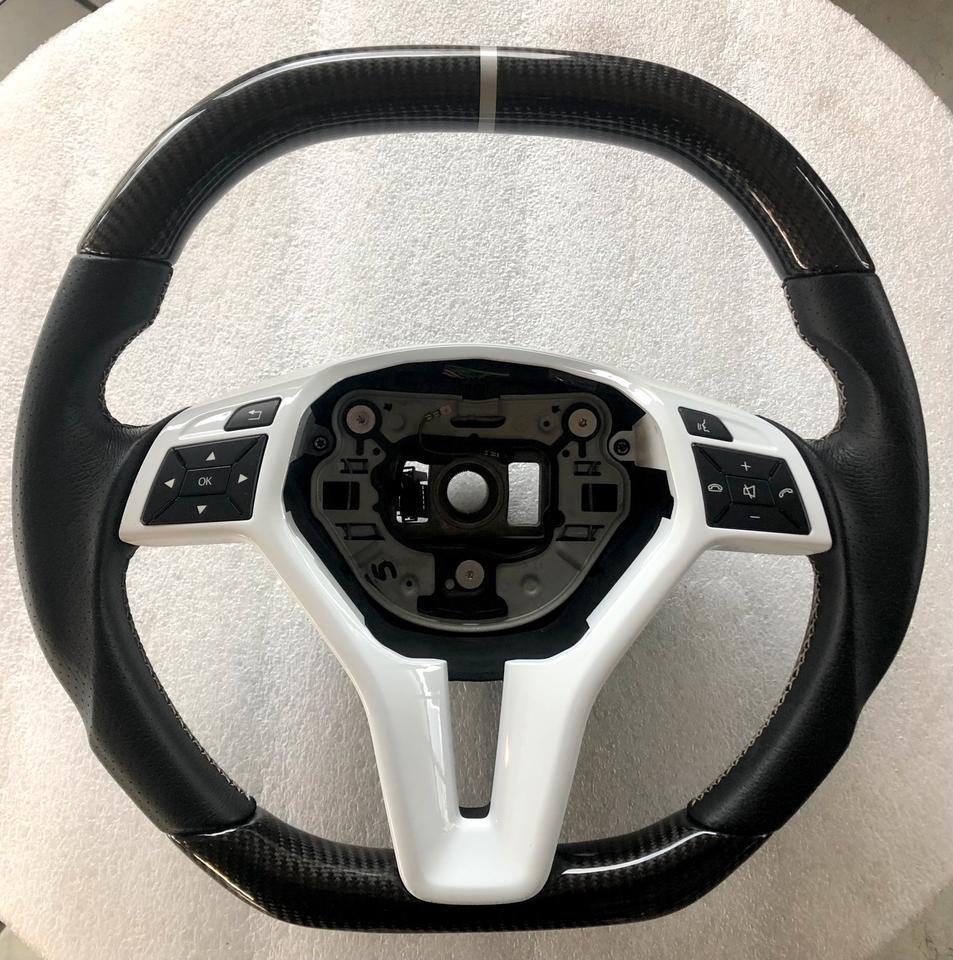 Carbon Steering Wheel for Mercedes W204 / C204 / S204 — Designo Style - AMG CAR PARTS SHOP