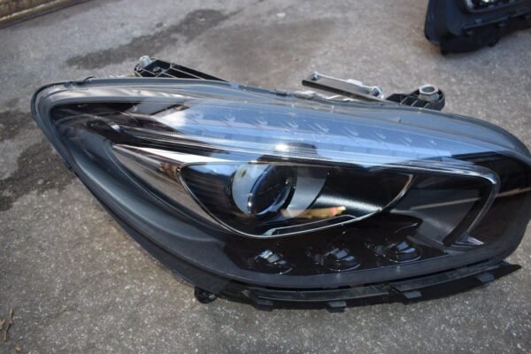 Mercedes AMG GT (C190) LED Headlight — Right Side - AMG CAR PARTS SHOP
