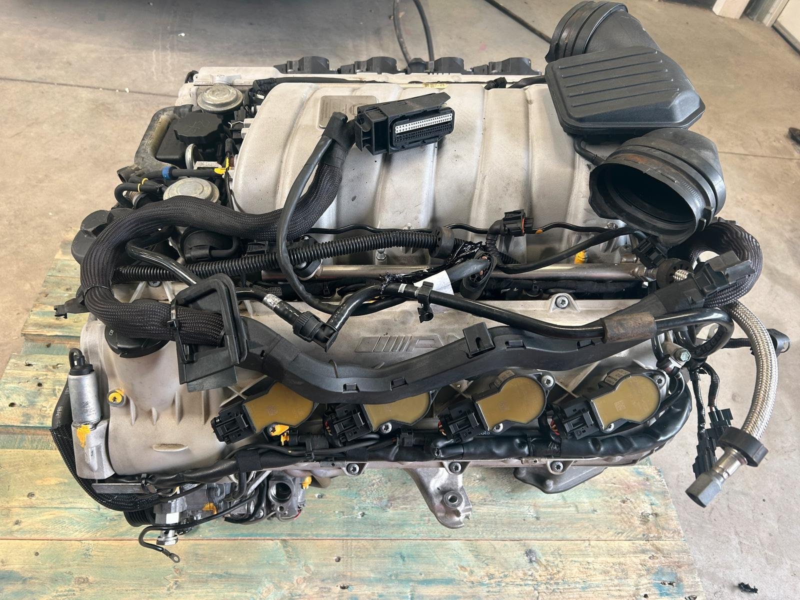 Mercedes-Benz C63 AMG W204 Engine - AMG CAR PARTS SHOP Mercedes-Benz C63 AMG W204 Engine - AMG CAR PARTS SHOP
