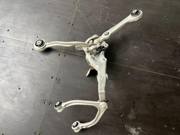 Mercedes-Benz S-Class W222 Front Axle Half Left - AMG CAR PARTS SHOP