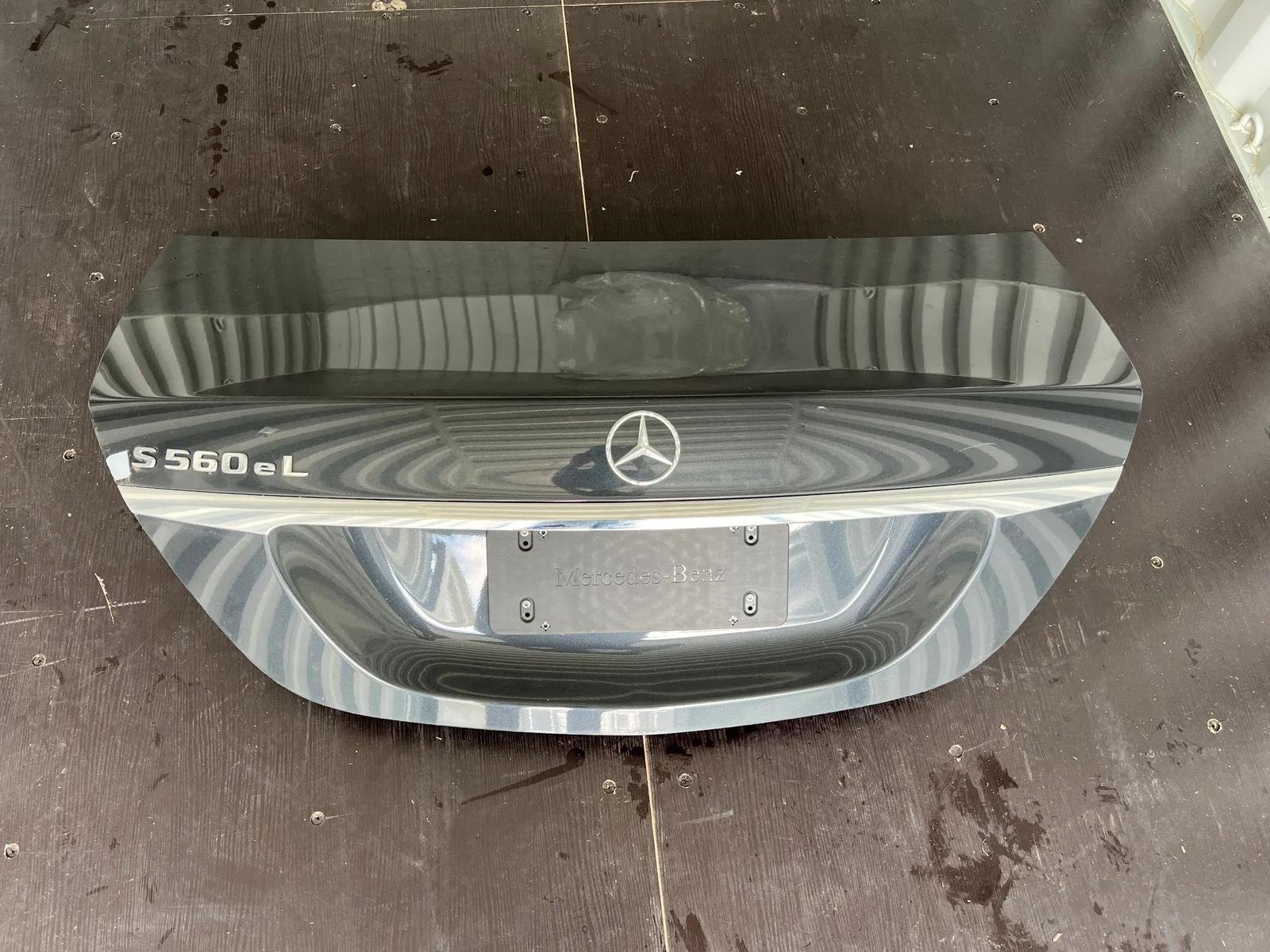 Mercedes-Benz S-Class W222 Rear Tailgate - AMG CAR PARTS SHOP Mercedes-Benz S-Class W222 Rear Tailgate - AMG CAR PARTS SHOP