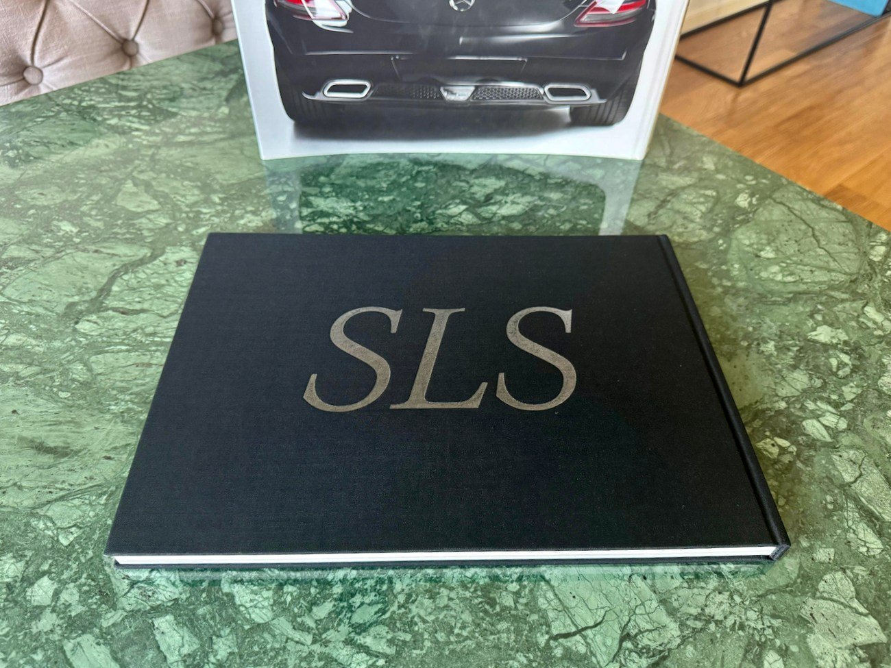 Mercedes-Benz SLS AMG Delius Klasing Factory Presentation Book - AMG CAR PARTS SHOP Mercedes-Benz SLS AMG Delius Klasing Factory Presentation Book - AMG CAR PARTS SHOP