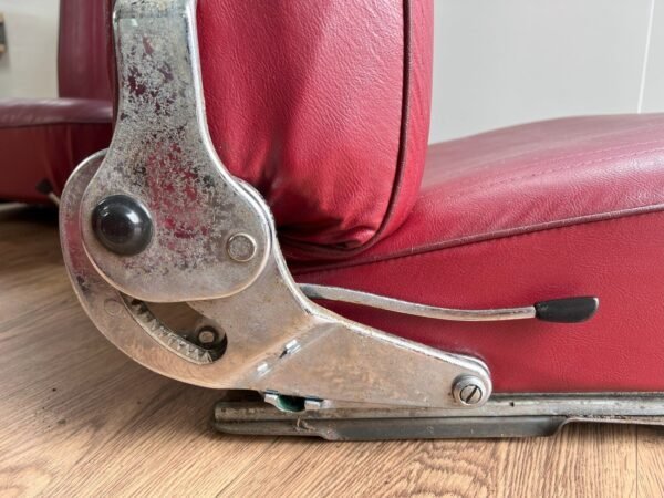 Mercedes-Benz W111/W112 Safari Seats - AMG CAR PARTS SHOP