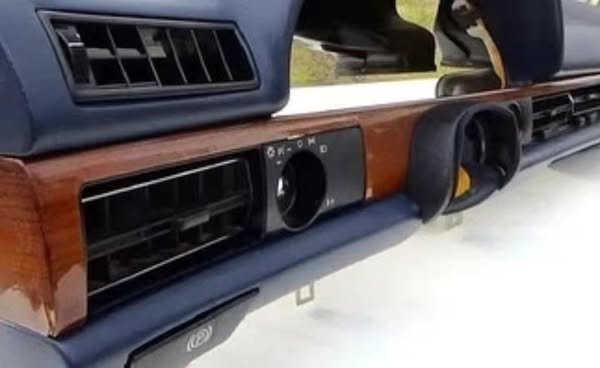 Mercedes-Benz W126 OEM Dashboard - AMG CAR PARTS SHOP