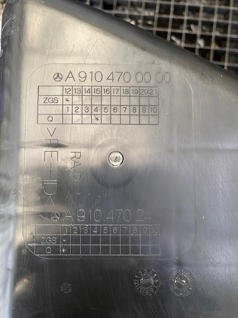 Mercedes Sprinter AdBlue tank - AMG CAR PARTS SHOP