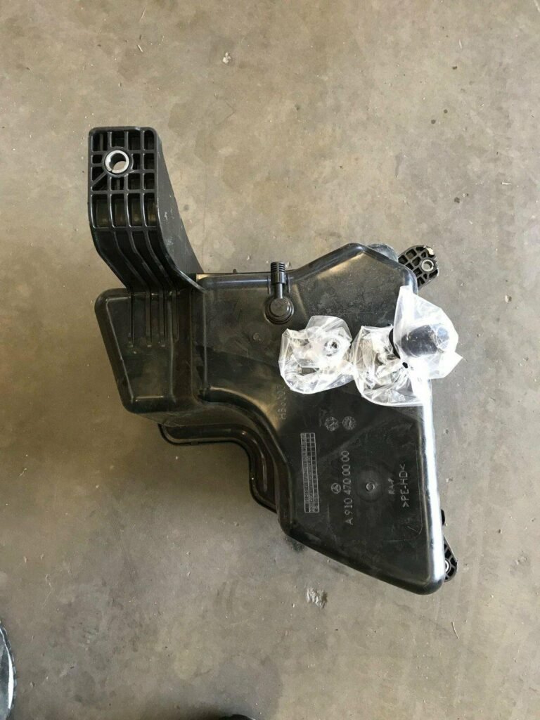 Mercedes Sprinter AdBlue tank - AMG CAR PARTS SHOP