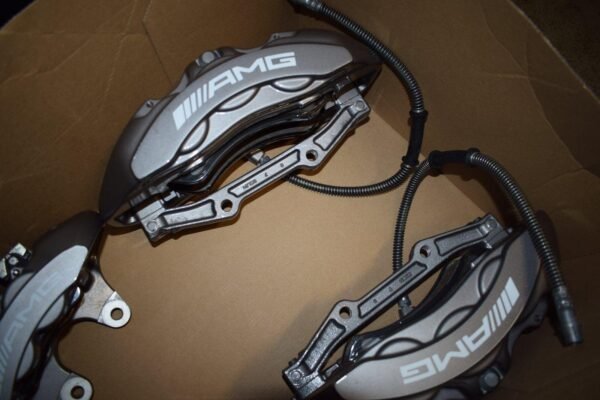 Mercedes W212 / W218 Brake System - AMG CAR PARTS SHOP