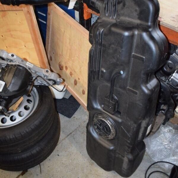 Mercedes W447 Diesel Fuel Tank A4474705600 — 70 L - AMG CAR PARTS SHOP