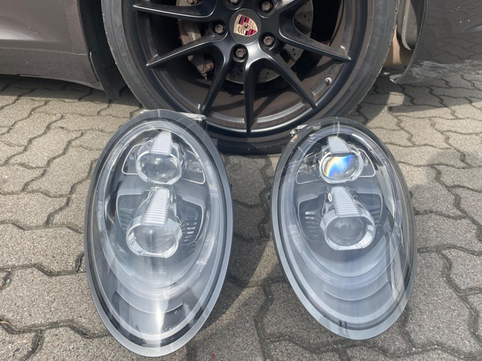 Porsche 911 (991.2) PDLS Headlights - AMG CAR PARTS SHOP Porsche 911 (991.2) PDLS Headlights - AMG CAR PARTS SHOP