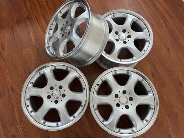 Staggered 18 R129 Silver Arrow Wheels - AMG CAR PARTS SHOP