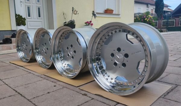 Staggered 3-Piece 17″ AMG Aero III Wheels - AMG CAR PARTS SHOP