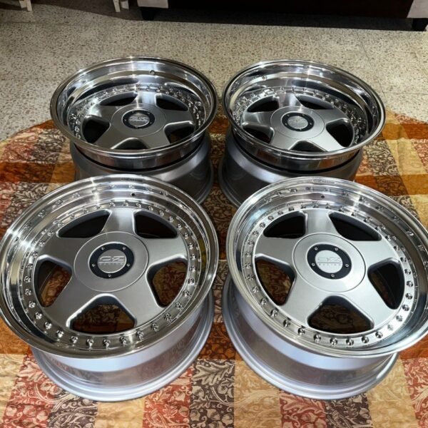 Staggered 3-Piece 17″ Futura Wheels by OZ Racing - AMG CAR PARTS SHOP