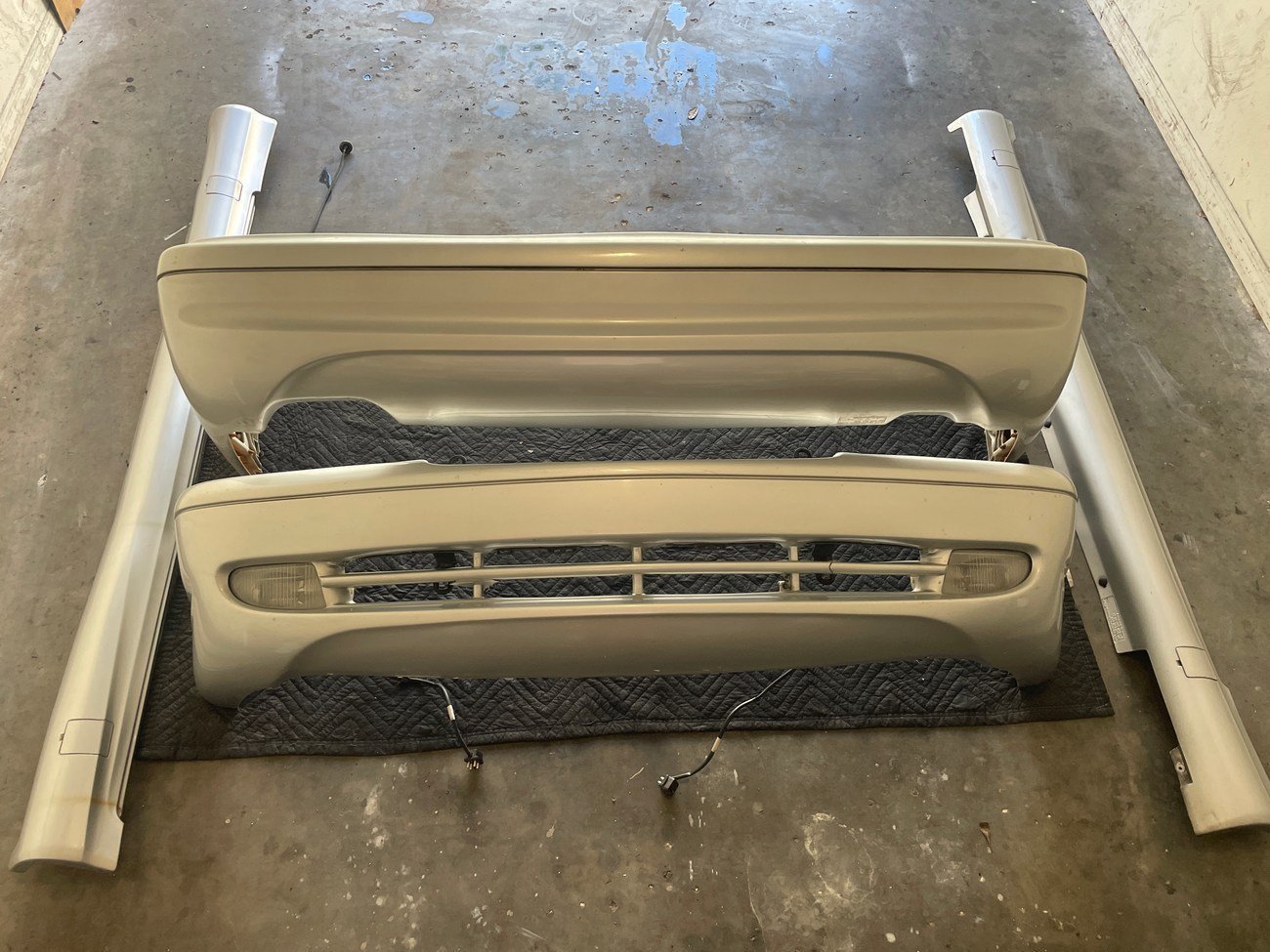 W202 Mercedes-Benz C43 AMG Body Kit - AMG CAR PARTS SHOP W202 Mercedes-Benz C43 AMG Body Kit - AMG CAR PARTS SHOP